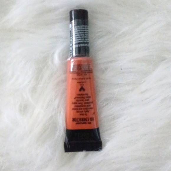 Women's HD Corrector-Concealer - Picture 3 of 3